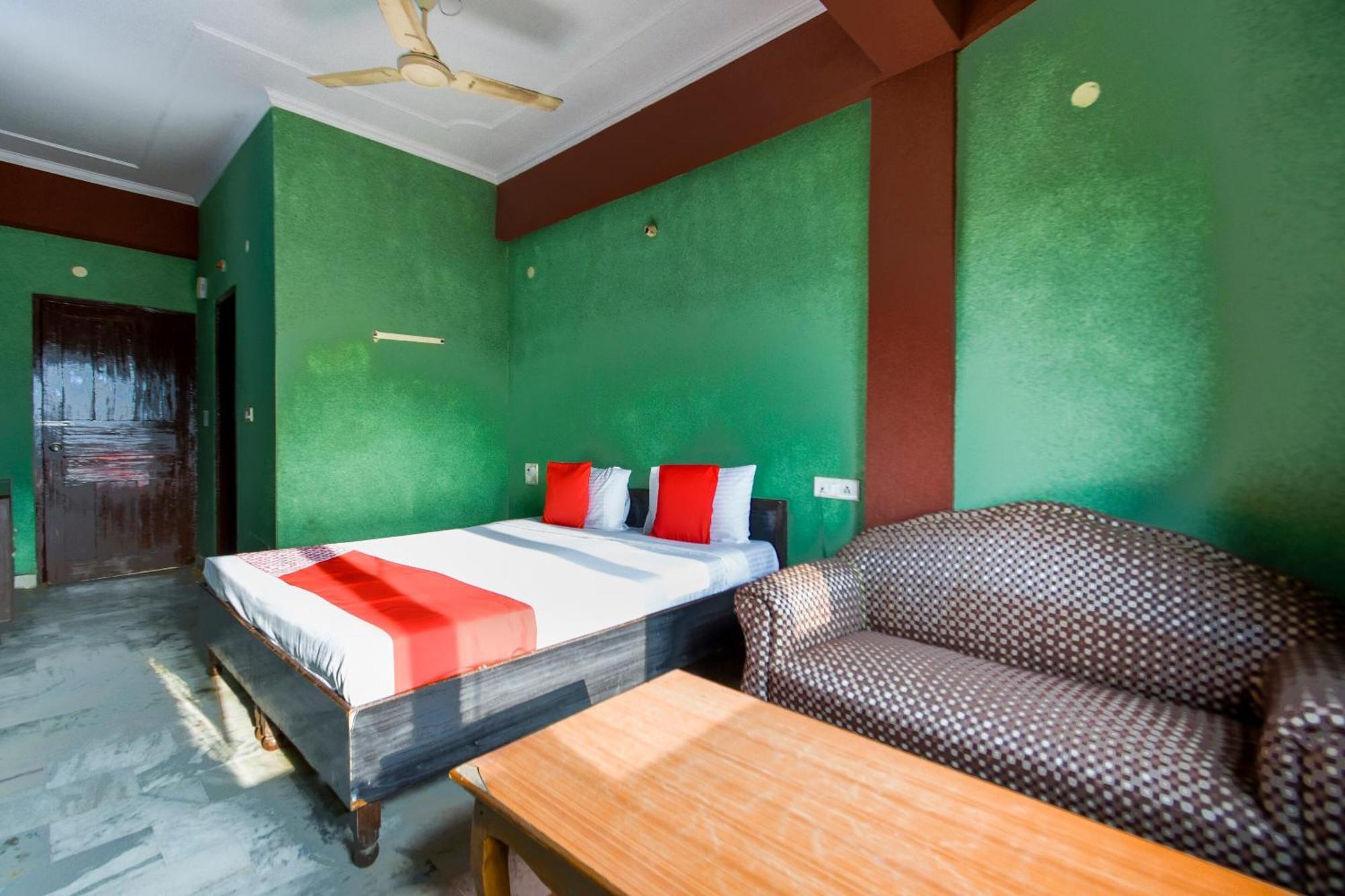 Oyo Flagship Vibes Hotel Nālāgarh Exterior foto